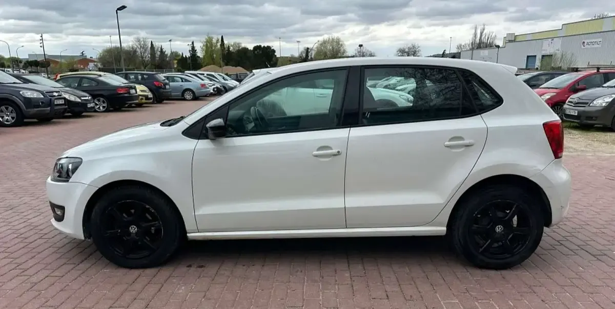 Usado VW Polo Advance 69 CV (50 kW) 2012 Blanco Utilitario