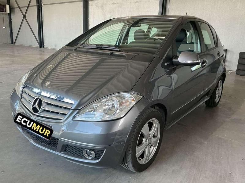 Gris Usado 2009 Mercedes A180 Avantgarde Utilitario | 7900 € (Precio justo) - Imagen 1/4