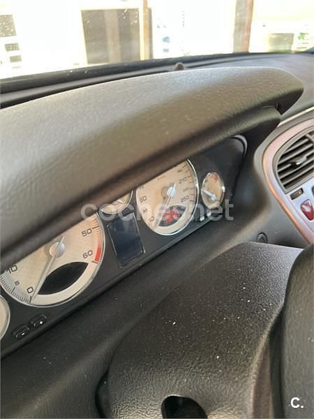 Usado Peugeot 607 204 CV (150 kW) 2007 Negro Berlina