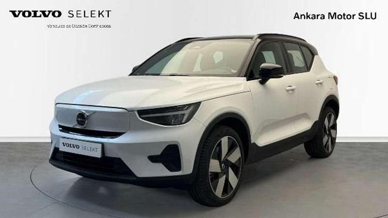 Blanco Usado 2023 Volvo XC40 Plus SUV | 34.900 € - Imagen 1/4
