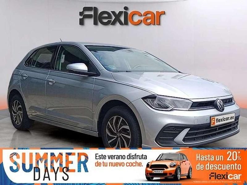 Gris Usado 2024 VW Polo Life Berlina | 16.490 € (Super precio) - Imagen 1/4