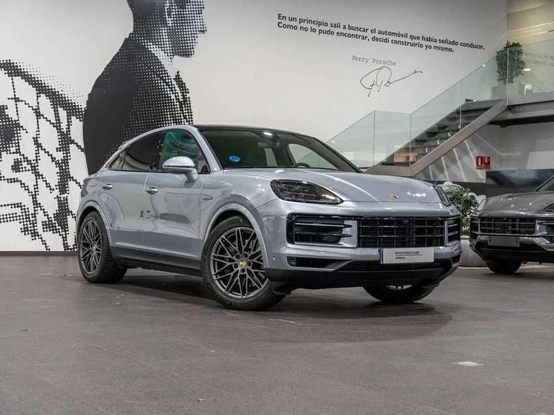 Usado Porsche Cayenne 470 CV (345 kW) 2025 Plateado SUV