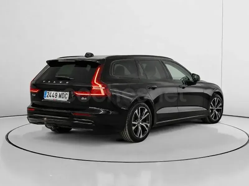 Usado Volvo V60 Plus 197 CV (144 kW) 2022 Negro Familiar