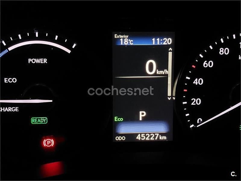 Usado Lexus NX300h Executive Line 197 CV (144 kW) 2019 Gris / plata SUV