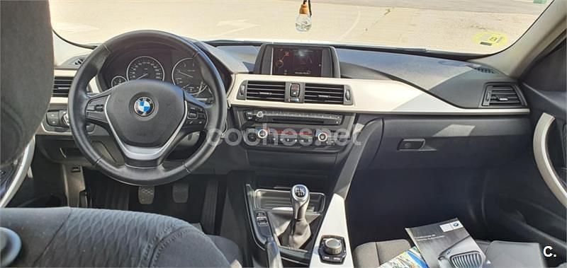 Blanco Usado 2014 BMW 318 Familiar | 13.000 € (Precio justo) - Imagen 1/4