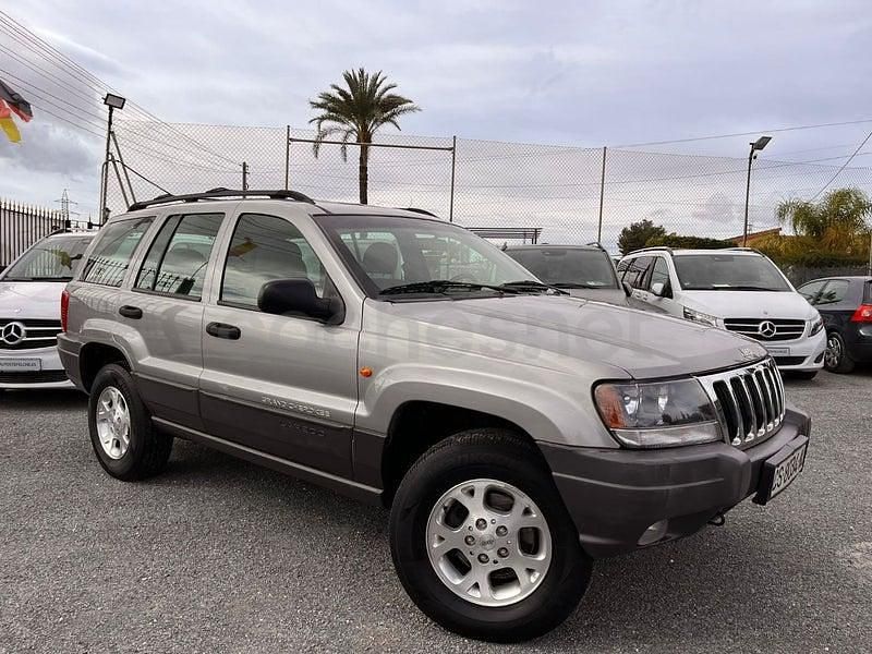 Usado Jeep Grand Cherokee Laredo 140 CV (102 kW) 2000 Beige SUV