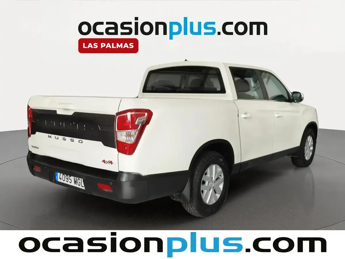 Usado SsangYong Musso 202 CV (148 kW) 2023 Blanco Pickup/Camioneta