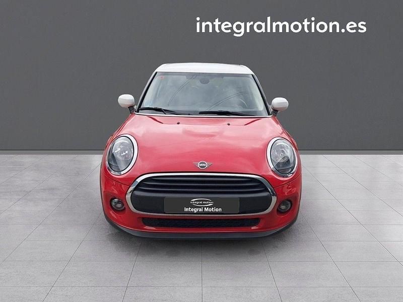 Usado Mini ONE 102 CV (75 kW) 2020 Rojo Utilitario