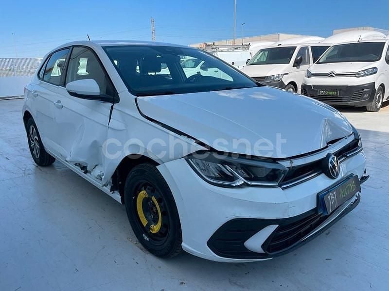 Usado VW Polo Life 95 CV (69 kW) 2022 Blanco Utilitario