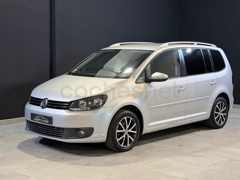 Usado VW Touran Edition 105 CV (77 kW) 2014 Gris / plata Monovolumen