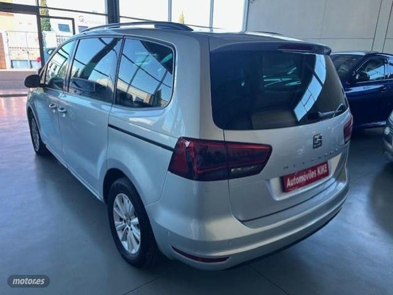 Usado Seat Alhambra Style 150 CV (110 kW) 2016 Gris / plata Monovolumen