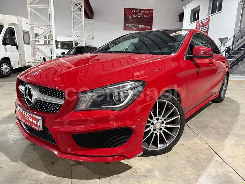 Rojo Usado 2015 Mercedes CLA200 AMG line Berlina | 18.500 € (Buen precio) - Imagen 1/4