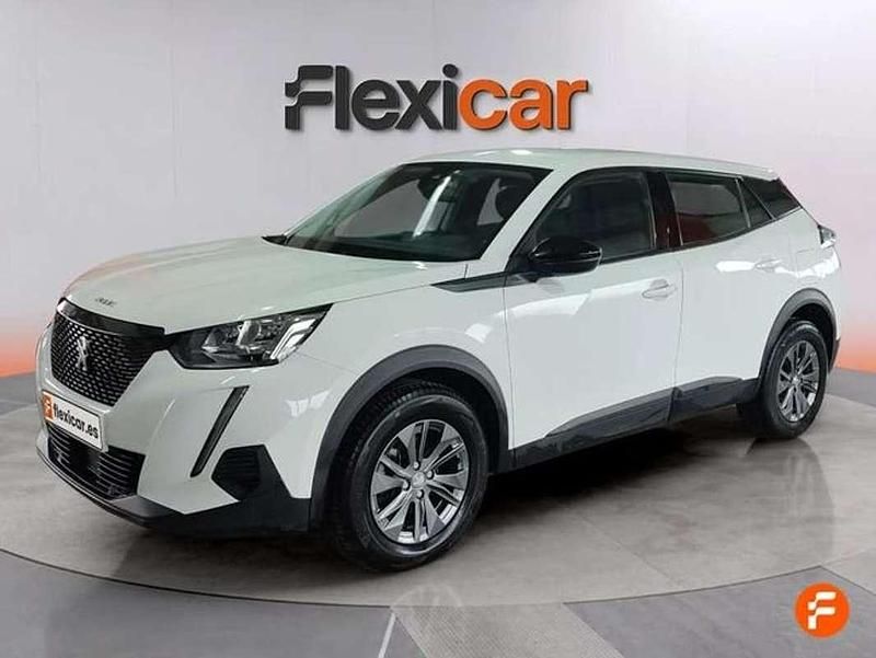 Usado Peugeot 2008 Active 110 CV (80 kW) 2022 Blanco SUV