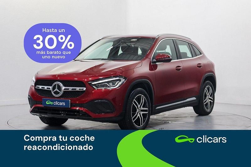 Usado Mercedes GLA180 136 CV (100 kW) 2022 Rojo SUV