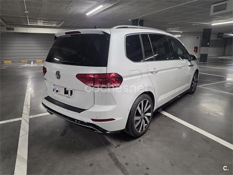 Usado VW Touran Sportline 150 CV (110 kW) 2019 Blanco Monovolumen