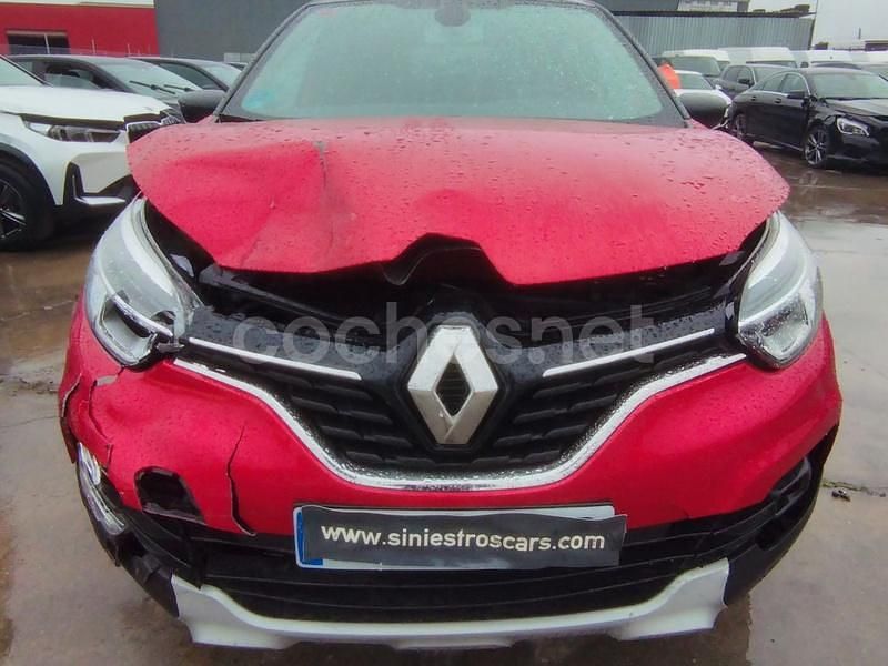 Usado Renault Captur Life 90 CV (66 kW) 2019 Granate SUV