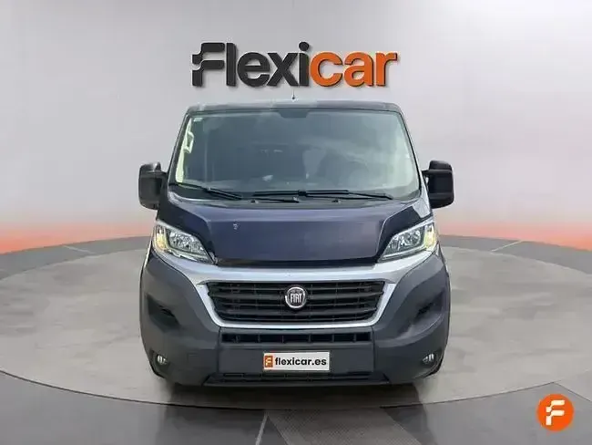Usado Fiat Ducato 150 CV (110 kW) 2018 Azul Van