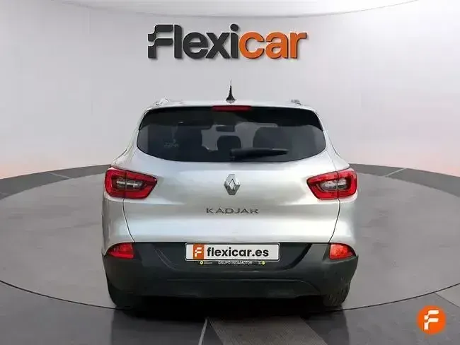 Usado Renault Kadjar Zen 130 CV (95 kW) 2018 Gris SUV