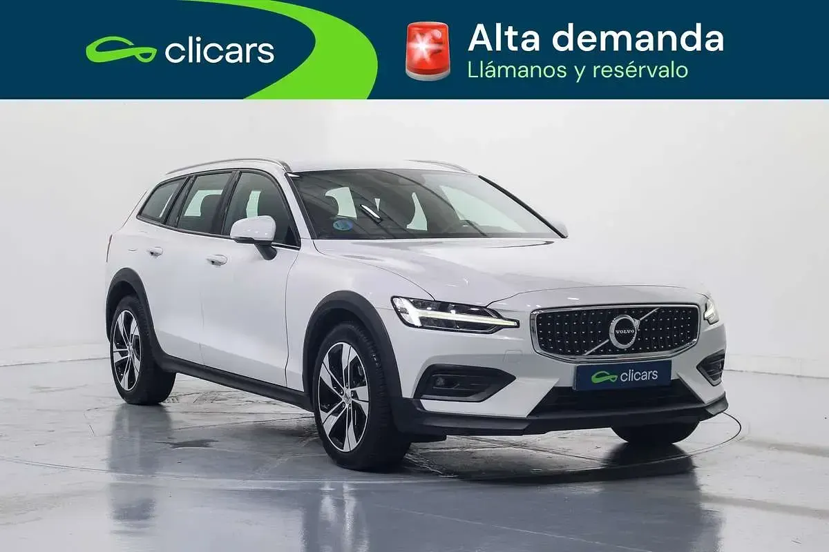 Usado Volvo V60 CC Pro 197 CV (144 kW) 2021 Blanco Familiar