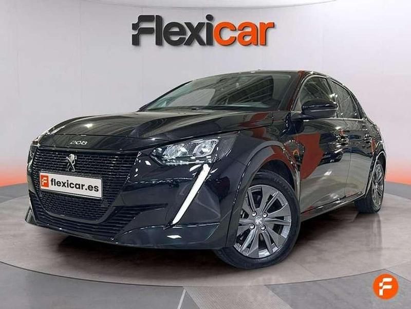 Usado Peugeot e-208 Allure 100 kW (136 CV) 2022 Negro Utilitario
