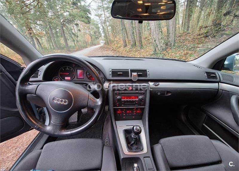 Usado Audi A4 S-Line 130 CV (95 kW) 2002 Azul Berlina