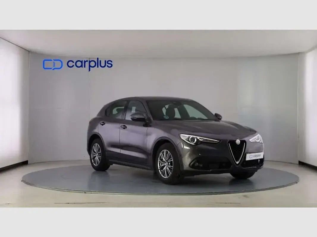 Usado Alfa Romeo Stelvio Super 160 CV (117 kW) 2022 Gris SUV