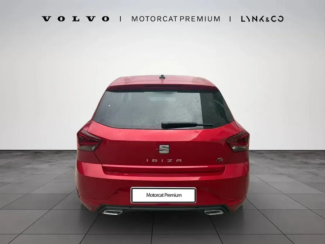 Usado Seat Ibiza FR 150 CV (110 kW) 2018 Rojo Utilitario