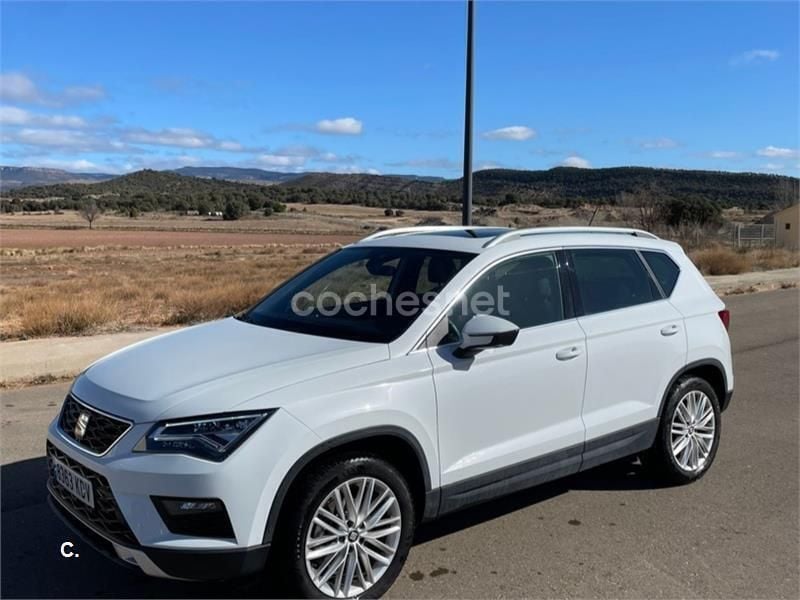 Usado Seat Ateca 4Drive 150 CV (110 kW) 2017 Blanco SUV