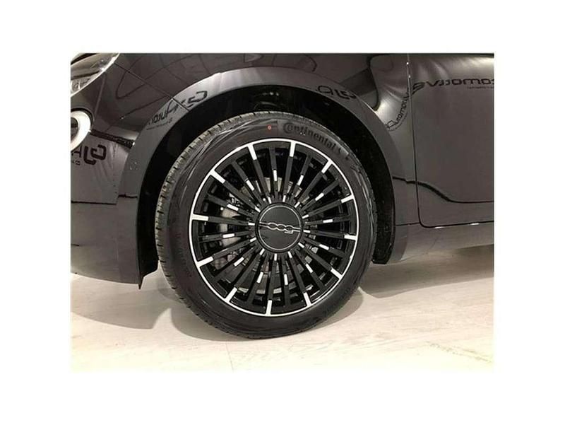 Usado Fiat 500e Icon 85 kW (116 CV) 2021 Negro Berlina