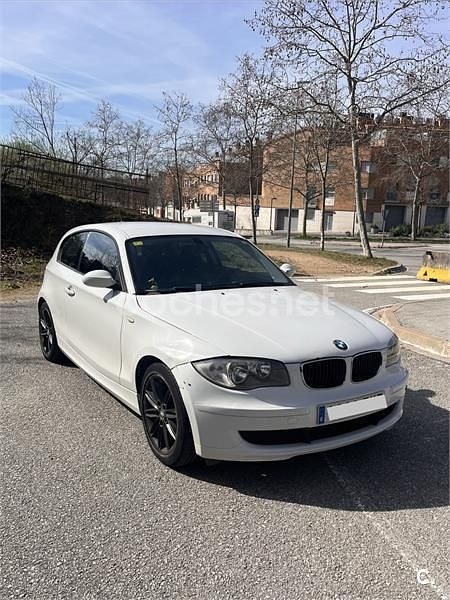 Usado BMW 118 143 CV (105 kW) 2007 Blanco Utilitario
