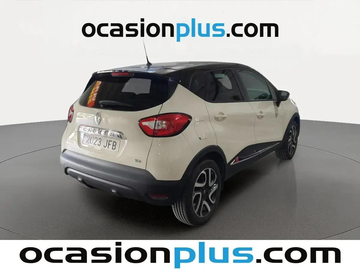 Usado Renault Captur Zen 90 CV (66 kW) 2015 Beige SUV
