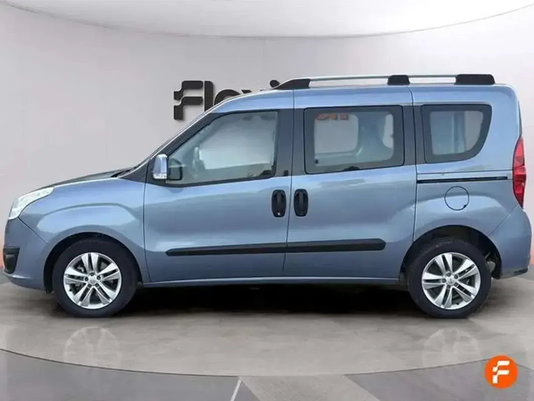 Usado Opel Combo 95 CV (69 kW) 2017 Gris Monovolumen