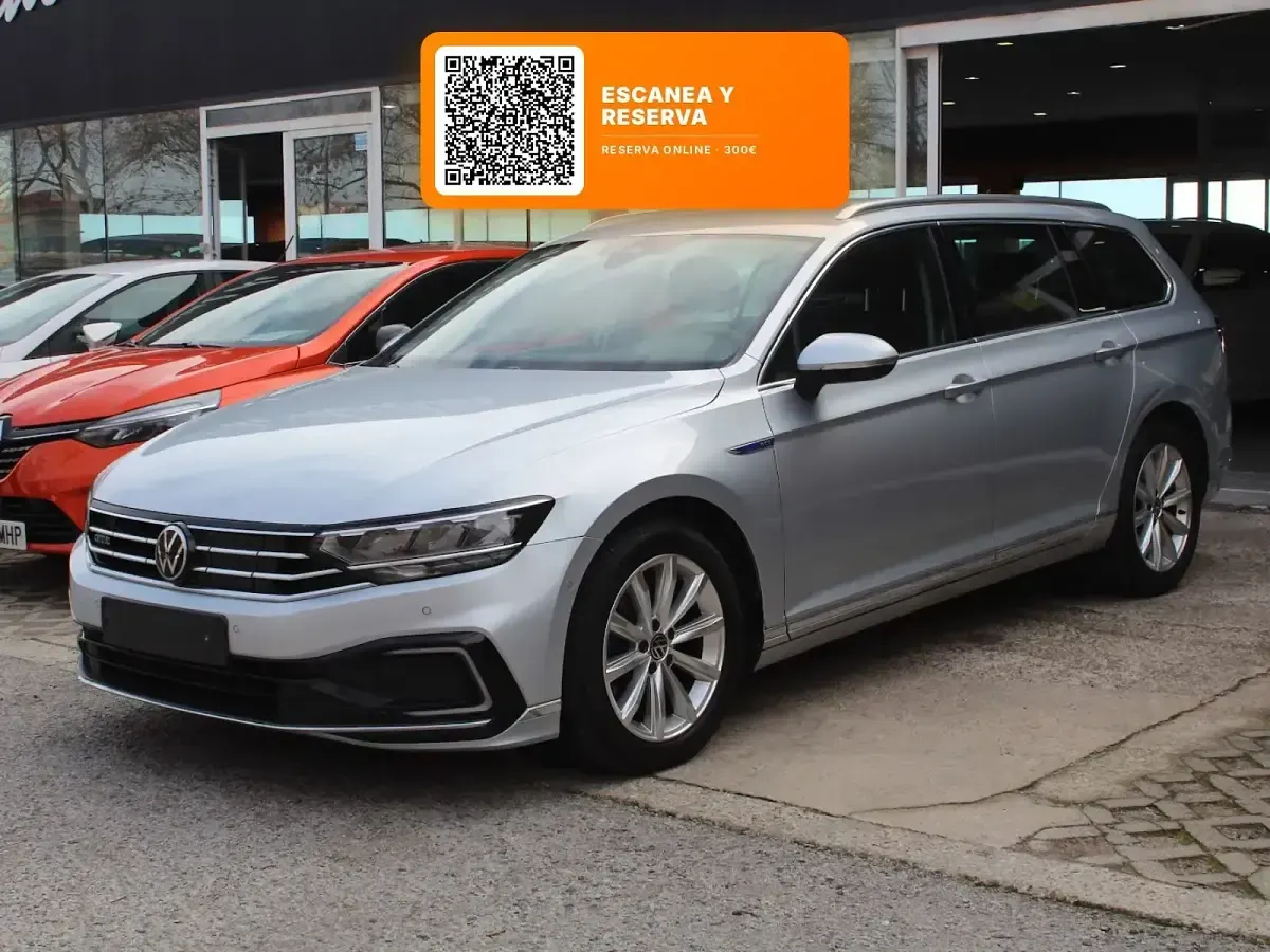 Usado VW Passat Executive 218 CV (160 kW) 2023 Gris Familiar