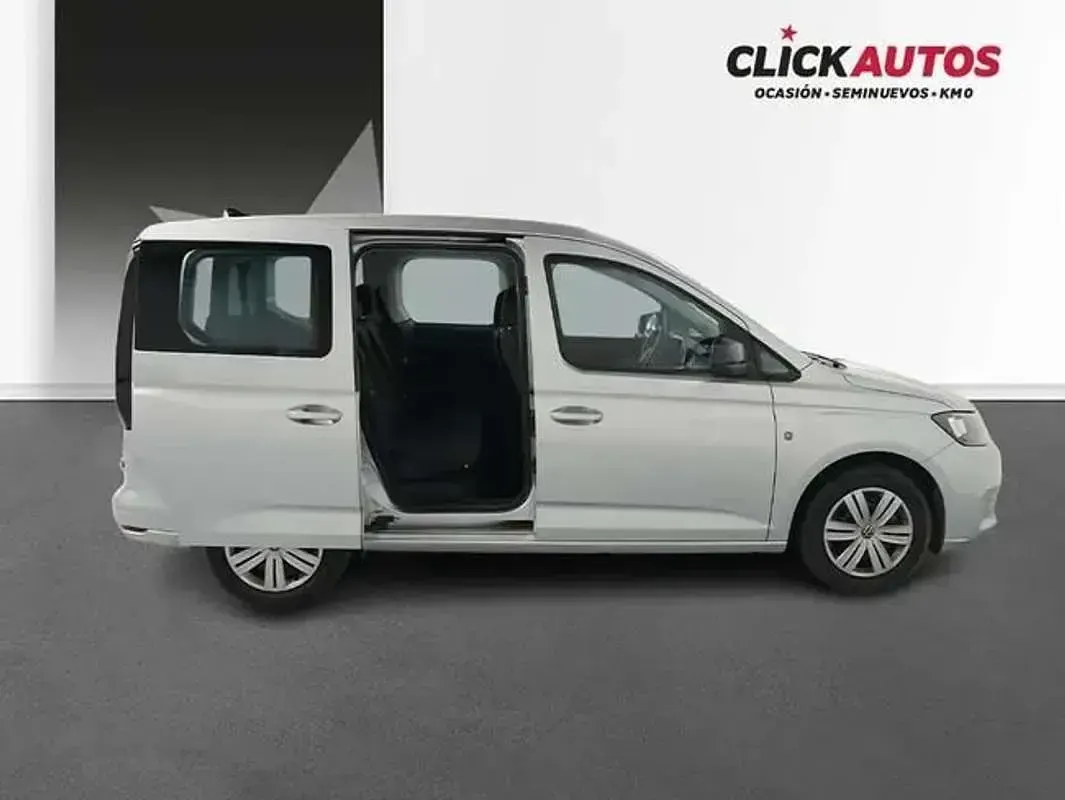 Usado VW Caddy 102 CV (75 kW) 2025 Plateado Monovolumen