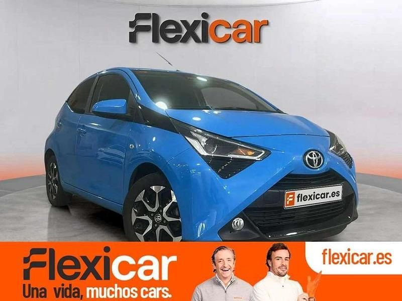 Azul Usado 2020 Toyota Aygo X-play Utilitario | 10.990 € (Un poco caro) - Imagen 1/4