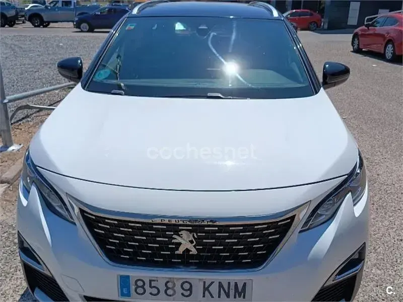 Usado Peugeot 5008 GT-line 130 CV (95 kW) 2018 Blanco SUV