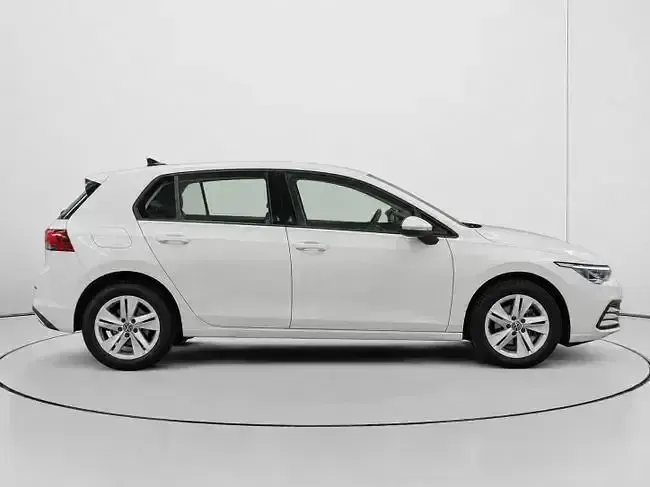 Usado VW Golf VIII 115 CV (84 kW) 2022 Blanco Berlina