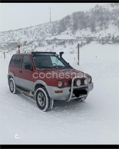 Usado Nissan Terrano S 125 CV (91 kW) 1999 Granate SUV