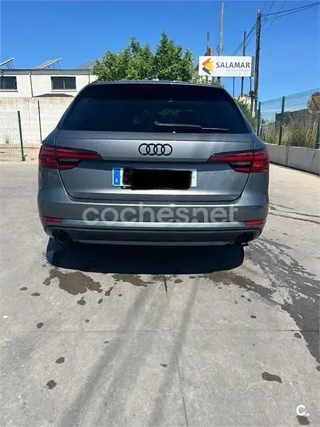 Usado Audi A4 S-Line 190 CV (139 kW) 2018 Gris / plata Familiar