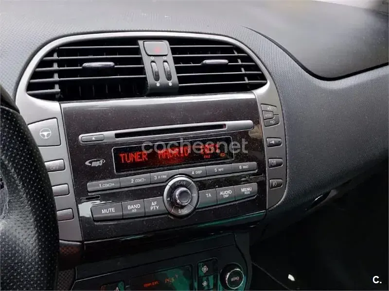 Usado Fiat Bravo Emotion 105 CV (77 kW) 2008 Negro Utilitario