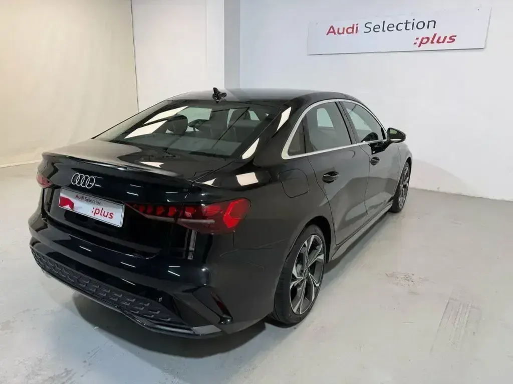 Usado Audi A3 S-Line 150 CV (110 kW) 2025 Negro Berlina