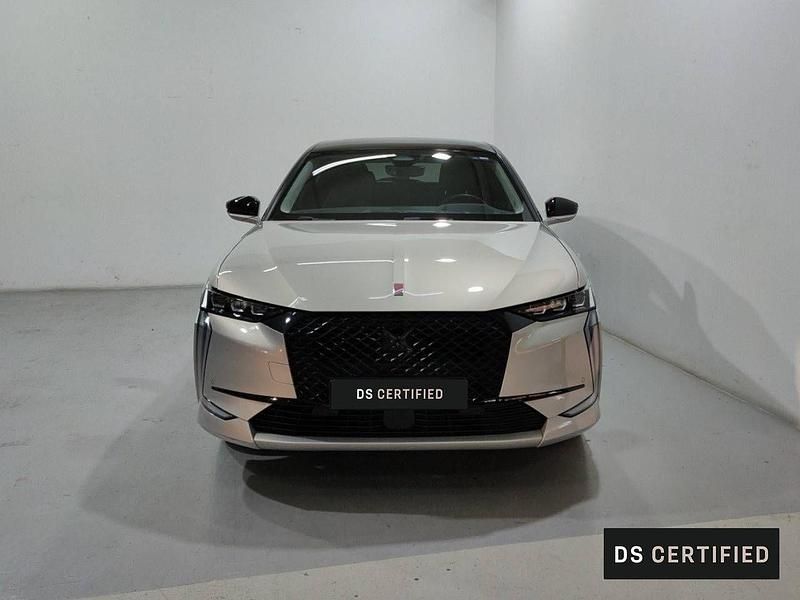 Usado DS Automobiles DS4 Performance Line Plus 130 CV (95 kW) 2023 Gris / plata Berlina