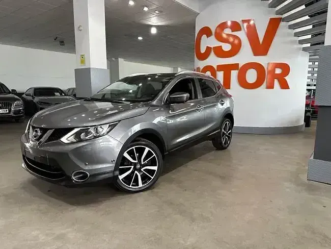 Usado Nissan Qashqai Tekna 116 CV (85 kW) 2017 Gris SUV