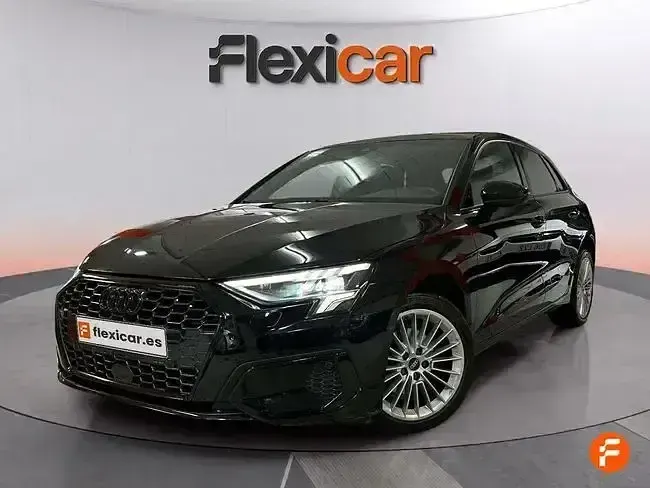 Usado Audi A3 116 CV (85 kW) 2022 Negro Berlina