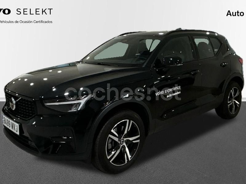 Negro Usado 2025 Volvo XC40 Plus SUV | 37.500 € - Imagen 1/4