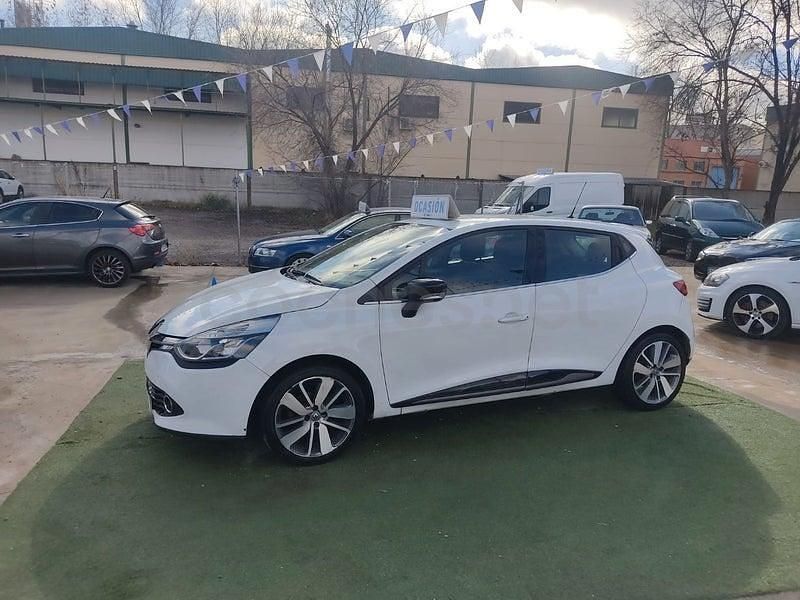 Usado Renault Clio IV Dynamique 90 CV (66 kW) 2014 Blanco Berlina
