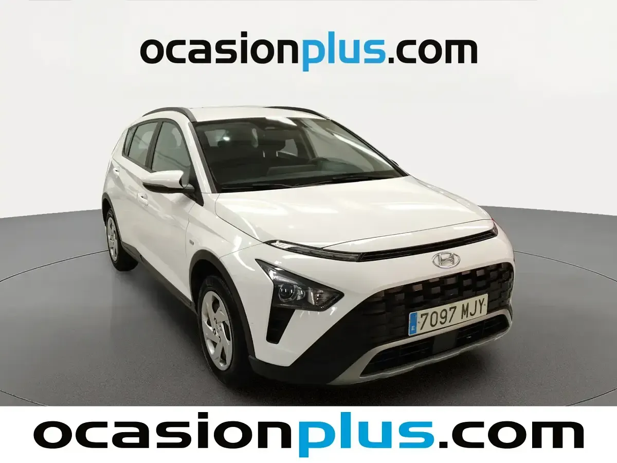 Usado Hyundai Bayon 100 CV (73 kW) 2023 Blanco SUV