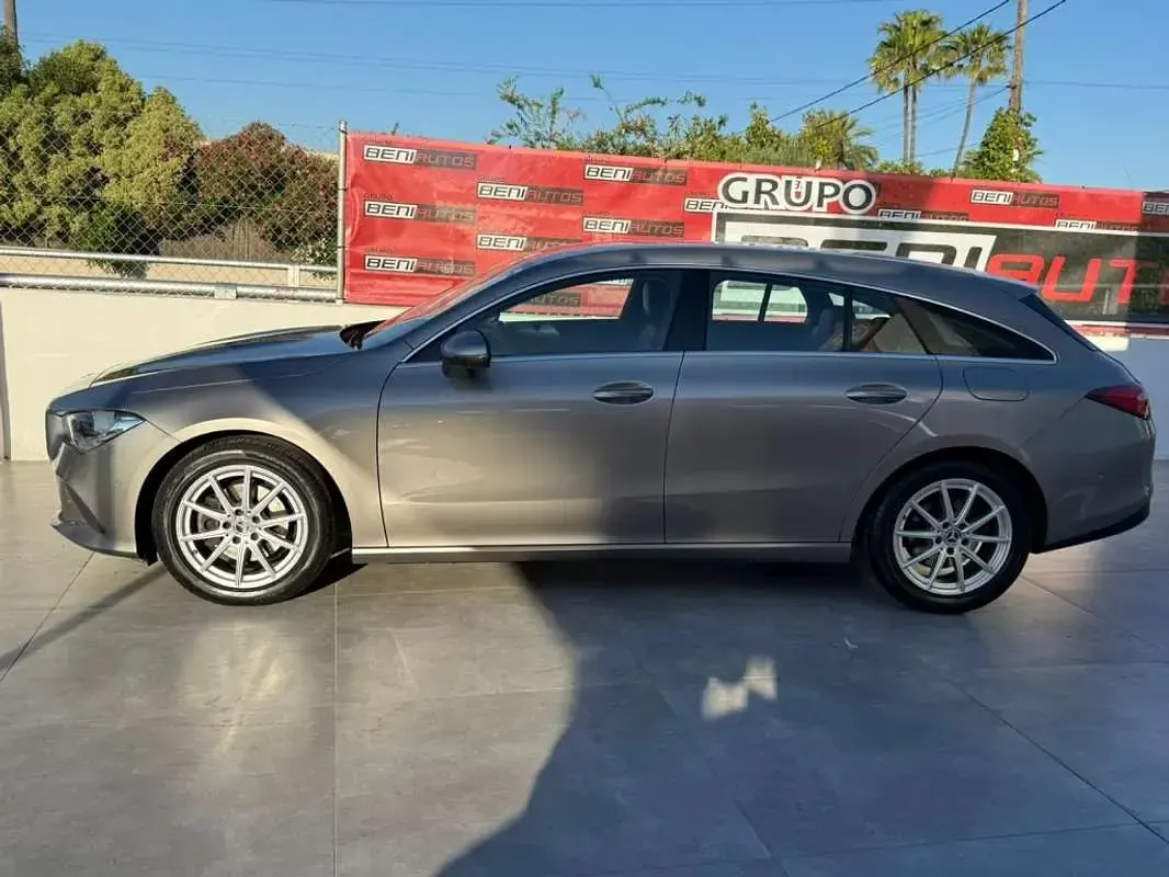 Usado Mercedes CLA200 Shooting Brake 163 CV (119 kW) 2020 Beige Familiar