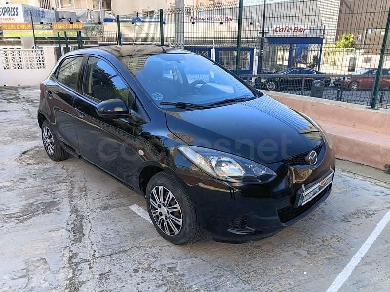 Usado Mazda 2 Active 68 CV (50 kW) 2008 Negro Utilitario