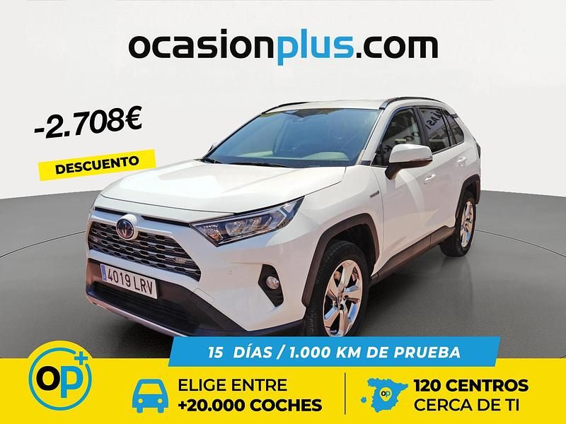 Usado Toyota RAV4 Advance 218 CV (160 kW) 2021 Blanco SUV